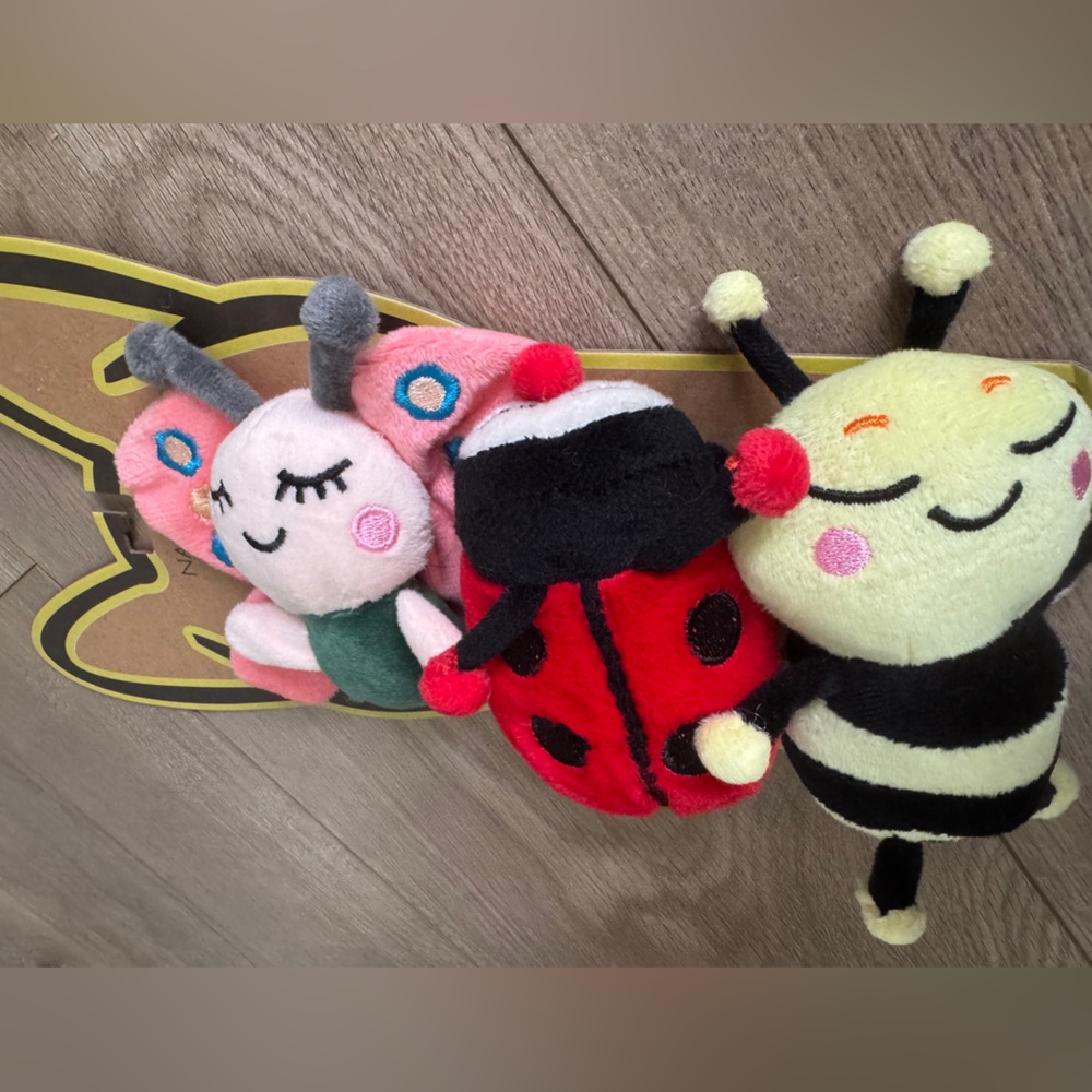 NANDOG PET My BFF mini spring set of butterfly, bee, and ladybug toy🐶🐾 NWT